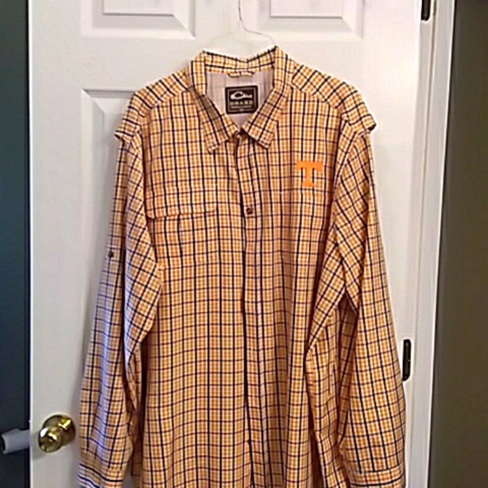 Drake shirt with University of Tennessee emblem